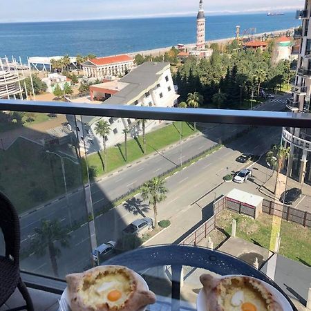 Apartment Sea Tower Khimshiashvili 15 巴统 外观 照片