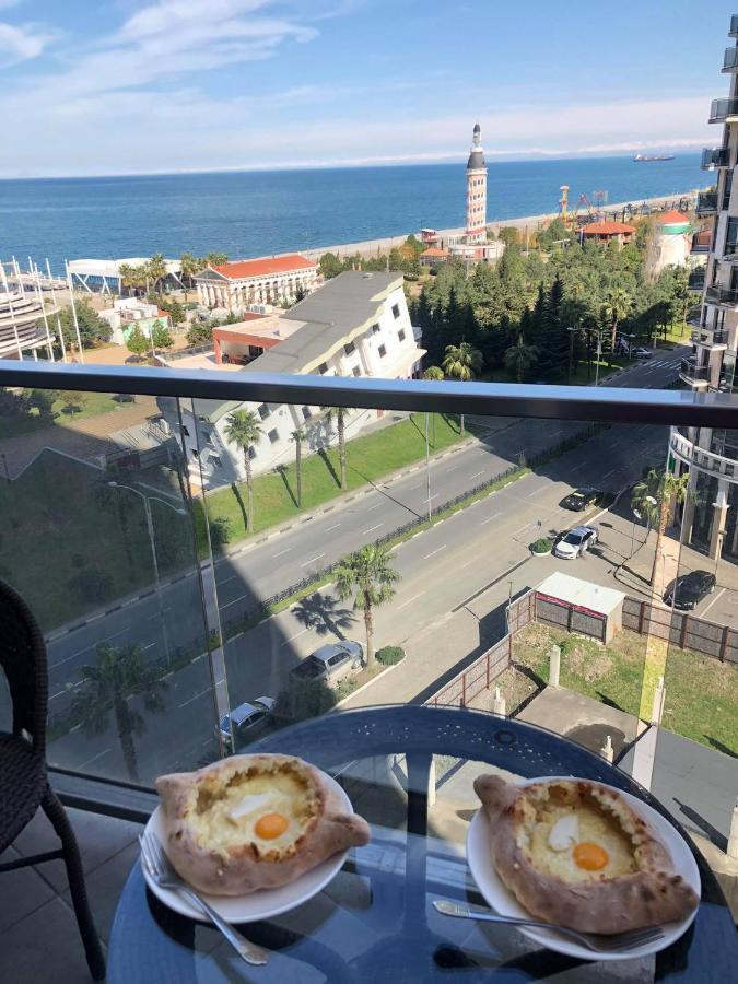 Apartment Sea Tower Khimshiashvili 15 巴统 外观 照片
