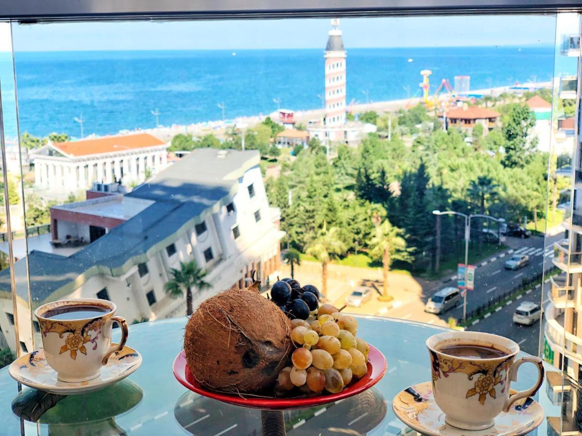 Apartment Sea Tower Khimshiashvili 15 巴统 外观 照片